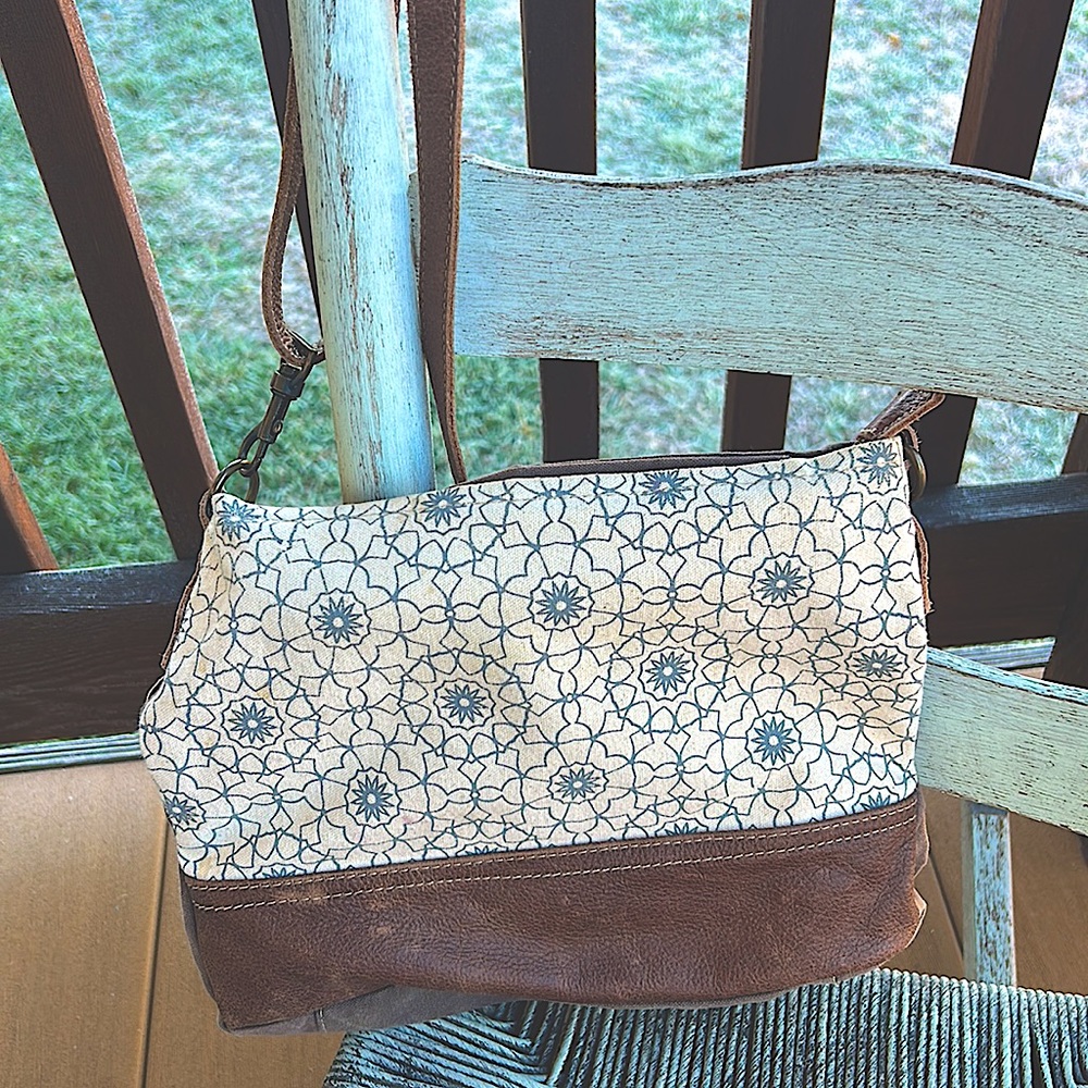 Myra Bag Ferris Wheel Print Crossbody